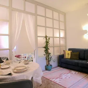 Apartment Casa Di Spagna, Bologna